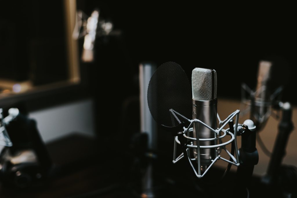 Quel micro chant choisir avec un budget compris entre 100€ et 1 000€.